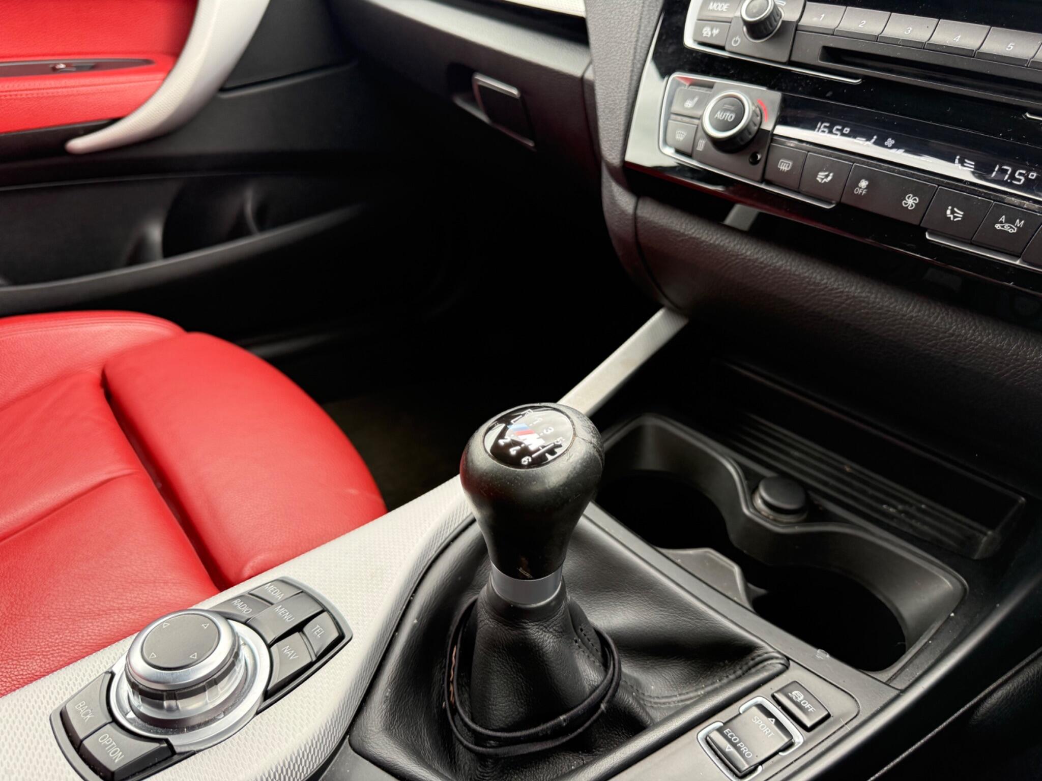 BMW 1 Series 3.0 M135i Euro 6 (s/s) 3dr — photo 71 of 92